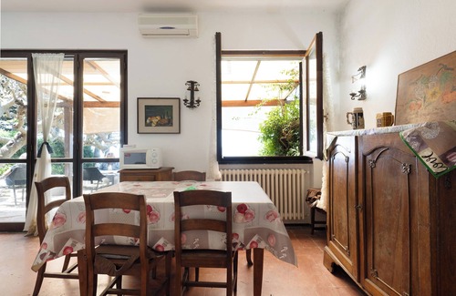 Moneglia Apartment | Apartment 'Paola' with Sea View, Private Garden and Air Conditioning