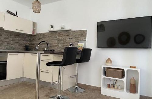 Los Mojones Apartment | Apartment Paraiso III - Pool & Sea view - good Wifi- Residence Loma Verde