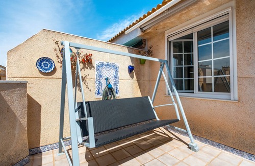 Torrevieja Apartment | Apartment 'Penthouse with Terrace' with Private Terrace, Wi-Fi and Air Conditioning