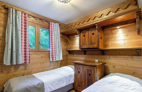 Meribel Village Villa | Apartment Perdrix 1 - Three Bedroom Villa, Sleeps 6