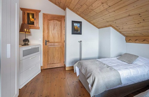 Meribel Village Villa | Apartment Perdrix 5 - Three Bedroom Villa, Sleeps 6