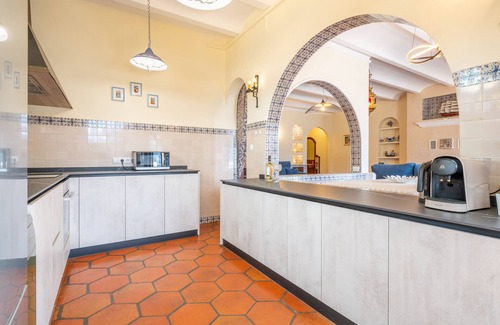 Soller Apartment | Apartment 'Petit Palau' with Sea View, Private Terrace and Wi-Fi