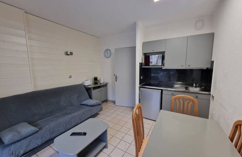 Allevard Apartment | Apartment 'Petit Nid Entre Lac Et Montagnes' with Shared Pool, Private Garden and Wi-Fi