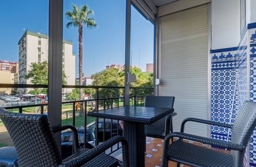 La Paz-Las Golondrinas Apartment | Apartment 'Piedra Preciosa' with Balcony, Wi-Fi and Air Conditioning