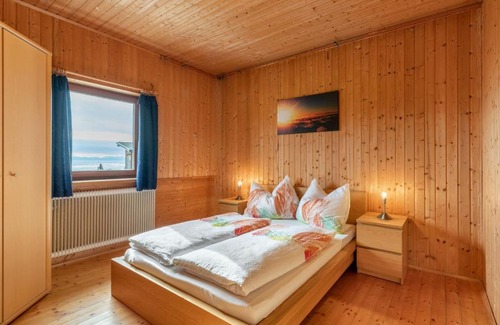 Hochrindl Apartment | Apartment Pistenblick klein by Interhome