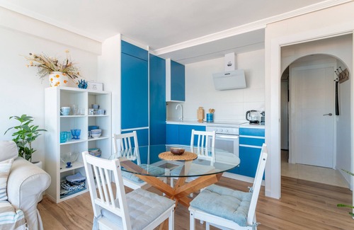 Coveta Fuma Apartment | Apartment 'Primera Linea De Playa' with Sea View, Wi-Fi and Air Conditioning