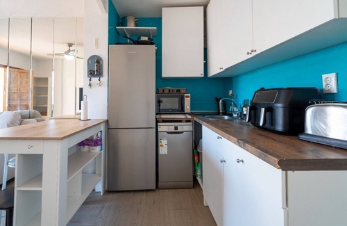 Puerto de Mazarron Apartment | Apartment 'Puertosol' with Shared Pool, Wi-Fi and Air Conditioning