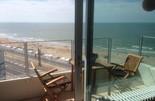 Raversijde Apartment | Apartment Raversijde with Seaview