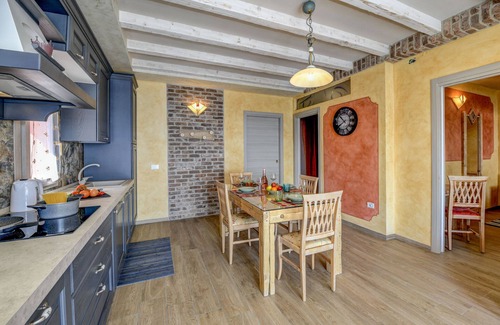 Gardola Apartment | Apartment Regina with lake view