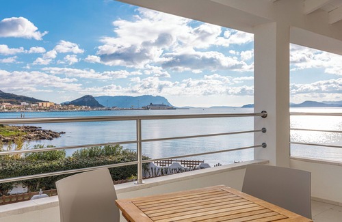 Golfo Aranci Apartment | Apartment "Residenza Cormorani 2" Near the Beach with Sea View, Wi-Fi & Terrace
