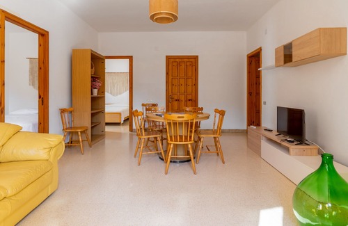 Lido Conchiglie Apartment | Apartment 'Respiro Del Mare 4' with Sea View, Wi-Fi and Air Conditioning