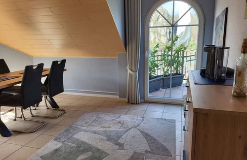 Kestert Apartment | Apartment 'Rheinblick' with Private Terrace and Wi-Fi