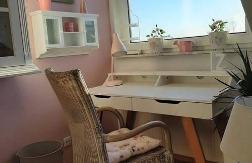 Johannisberg Apartment | Apartment 'Rheingauer Rosengasse' with Balcony and Wi-Fi