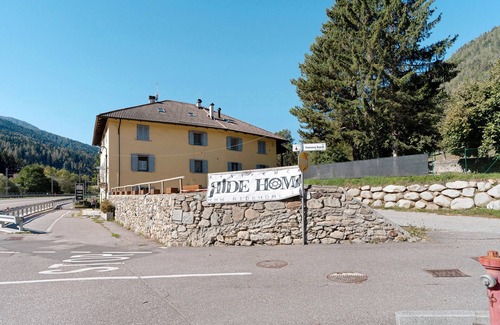 Almazzago Apartment | Apartment 'Ride Home 1' with Mountain View, Shared Garden and Wi-Fi