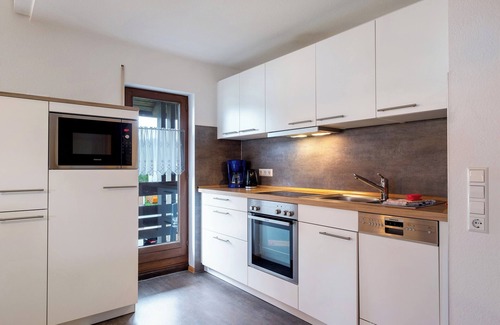 Titisee-Neustadt Apartment | Apartment 'Rieslehof Nr9' with Mountain View and Wi-Fi