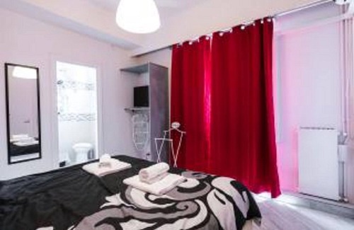 Rione XVI Ludovisi Apartment | Apartment Rome with terrace metro Barberini