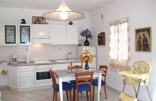 Rossi Apartment | Apartment Rosa by Interhome