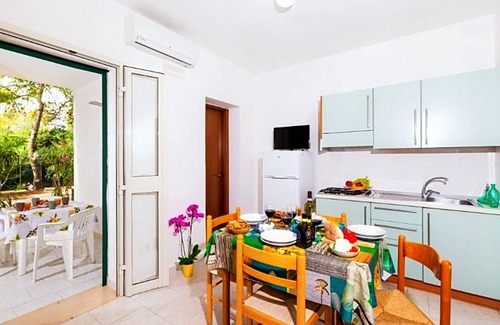 Scialara Apartment | Apartment 'Sabbia D'oro, Trilocale 401' with Shared Pool and Wi-Fi