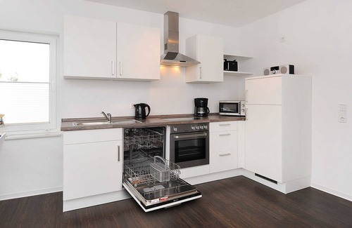 Bensersiel Apartment | Apartment sailboat - House Kunterbunt