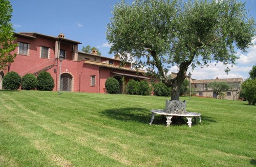 Magione Apartment | Apartment Salon + Vineyards