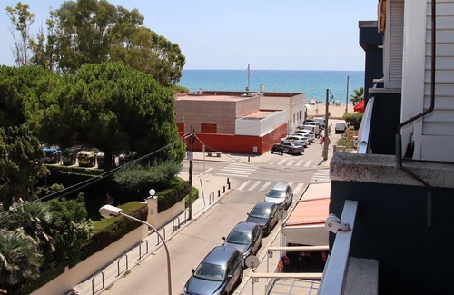 Sant Salvador Apartment | Apartment 'San Salvador' with Wi-Fi and Air Conditioning