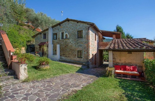 Pescia Apartment | Apartment Santa Margherita-2 by Interhome