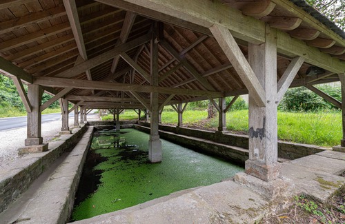 Sarzeau Apartment | Apartment 'Sarzeau Centre - Le Cormoran' with Shared Pool and Wi-Fi