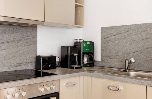 Waltershausen Apartment | Apartment 'Schöne 2-Raum-wohnung Im Zentrum' with Wi-Fi