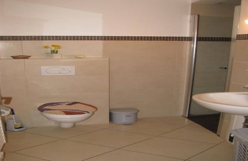 Alt-Kurenz Apartment | Apartment Schlosspark EG in a great location