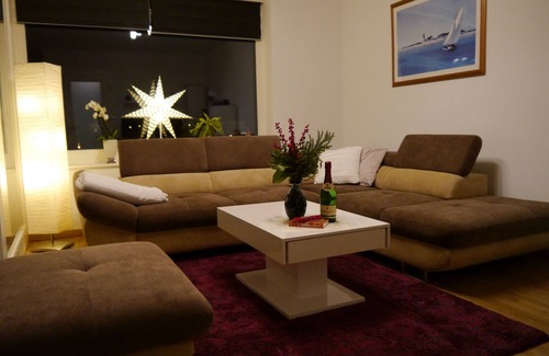 Wismar Apartment | Apartment "Schnieke Hüsing" directly at the old harbor of Wismar with parking in front of the house