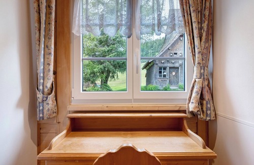 Titisee-Neustadt Apartment | Apartment 'Schwarzwaldstube' with Mountain View, Shared Terrace and Wi-Fi