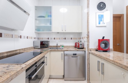 Alboraya Apartment | Apartment 'Seaside Modern Flat' with Sea View, Wi-Fi and Air Conditioning