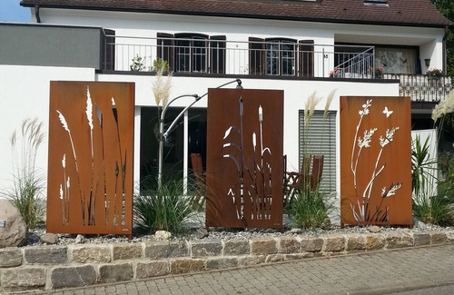 Ueberlingen Apartment | Apartment 'Seenest' with Mountain View, Wi-Fi and Air Conditioning