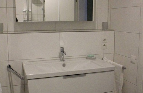 Geiselberg Apartment | Apartment Seetalblick - apartment/apartment, shower, WC, 2 bedrooms