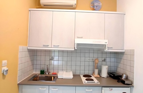 Kipri Apartment | Apartment 'Serenity' with Mountain View, Wi-Fi and Air Conditioning