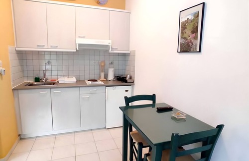 Kipri Apartment | Apartment 'Serenity' with Mountain View, Wi-Fi and Air Conditioning