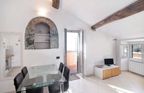 Bonassola Apartment | Apartment "Serra Trilocale" close to the Sea with Private Terrace