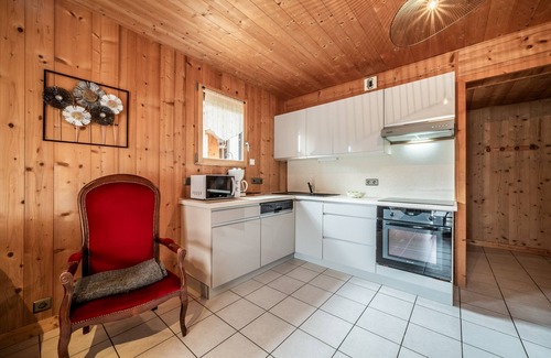 Saint-Jean-dʼAulps Apartment | Apartment 'Sherpa - 10 Pers' with Mountain View, Shared Terrace and Wi-Fi
