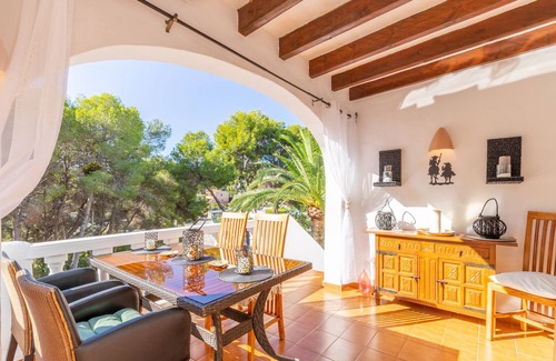 Pinar del Advocat House | Apartment 'Sillero Dos' with Shared Pool, Private Terrace and Air Conditioning