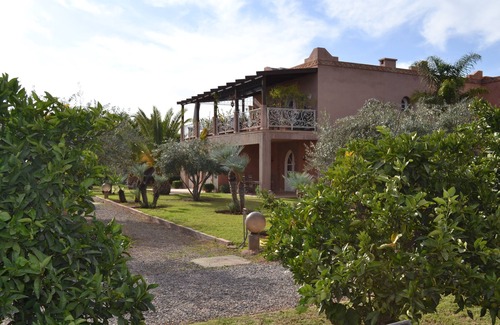 Tassoultante Condo | Apartment sleeps 6 in quiet and secure residence with free parking