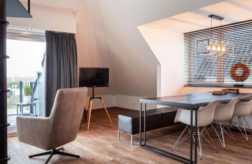 Offingawier Apartment | Apartment Sneekermeer with Water Sports Access