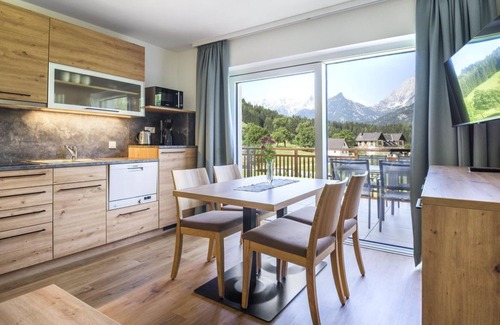 Hinterstoder Apartment | Apartment Spitzmauer, wonderful mountain view, balcony - Appartementhaus Madlen