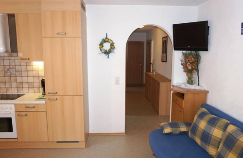 Pettneu am Arlberg Apartment | Apartment Stark by Interhome