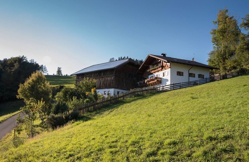 Fie allo Sciliar Apartment | Apartment 'Stampferhof Aicha' with Mountain View, Shared Terrace and Wi-Fi