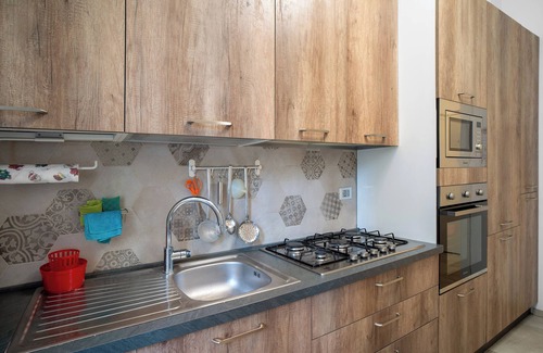 Imperia Apartment | Apartment 'Stefy' with Shared Garden, Wi-Fi and Air Conditioning