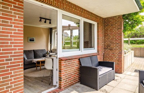 Baltrum Apartment | Apartment 'Strandhus Uiterst-hörn Backbord' with Sea View, Garden & Wi-Fi