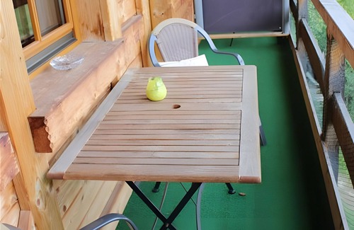 Schonach im Schwarzwald Apartment | Apartment 'Südlicht' with Mountain View, Shared Terrace and Wi-Fi