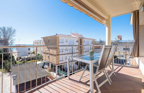 El Vendrell Apartment | Apartment 'Sweet Apt- Sea Views' with Sea View, Wi-Fi and Air Conditioning