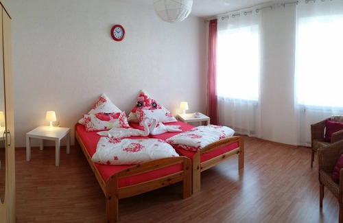 Friedrichshafen Apartment | Apartment 'Sweet Home' with Balcony and Wi-Fi