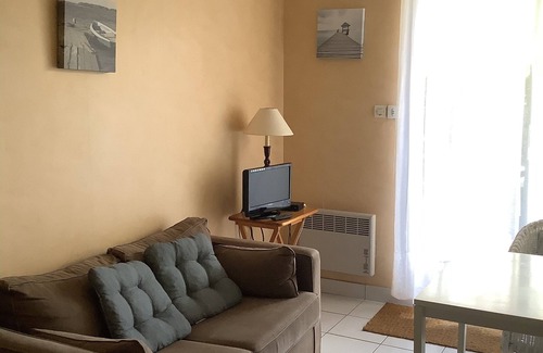 Dinard Apartment | Apartment T2 Dinard quartier St Enogat à DINARD